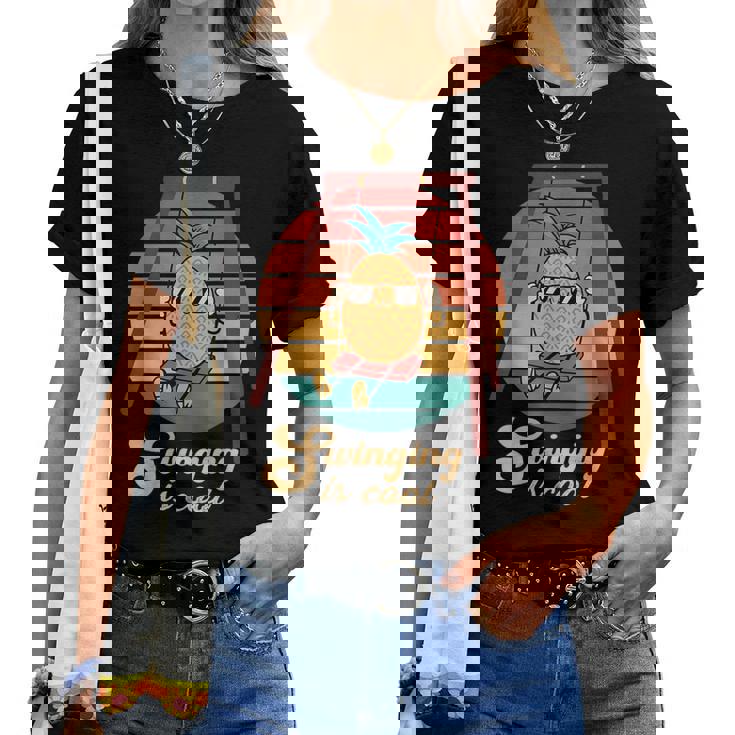 スイング パイナップル スイング クール 面白い フルーツ 男性 女性 子供 Pineapple レディースTシャツ