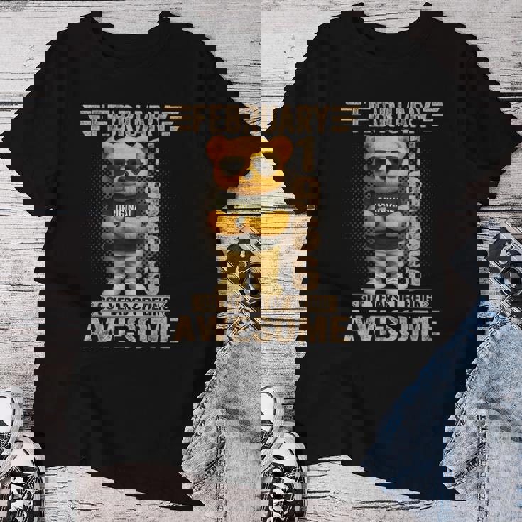 60歳 1966年2月 テディベア 60歳 誕生日 男性 女性 レディースTシャツ 面白い贈り物