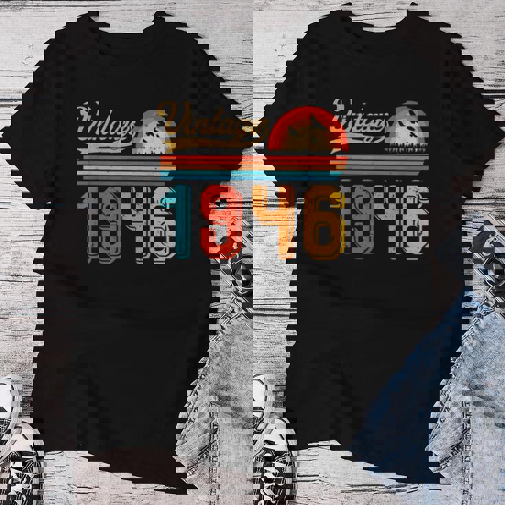 80歳の誕生日プレゼント 80歳 男性 女性 レトロ ヴィンテージ 1946 レディースTシャツ 面白い贈り物