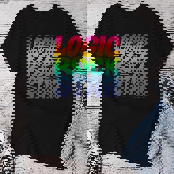 Rainbow Gradient Typography レディースTシャツ 面白い贈り物