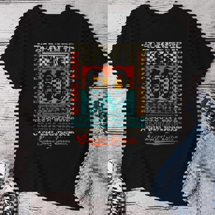 ヴィンテージ 1966 ギフト 男性 女性 長寿祝い 1966年生まれ 還暦祝い ユニークな誕生日プレゼント レディースTシャツ 面白い贈り物