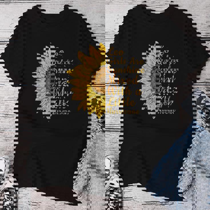 獅子座 ひまわり 花 恋人 7月8月誕生日 レディースTシャツ 面白い贈り物