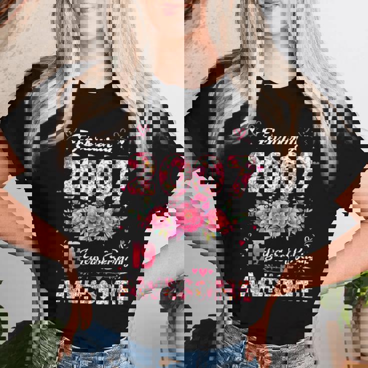 19歳 2007年2月 花柄 19歳 誕生日 男性 女性 レディースTシャツ 彼女への贈り物