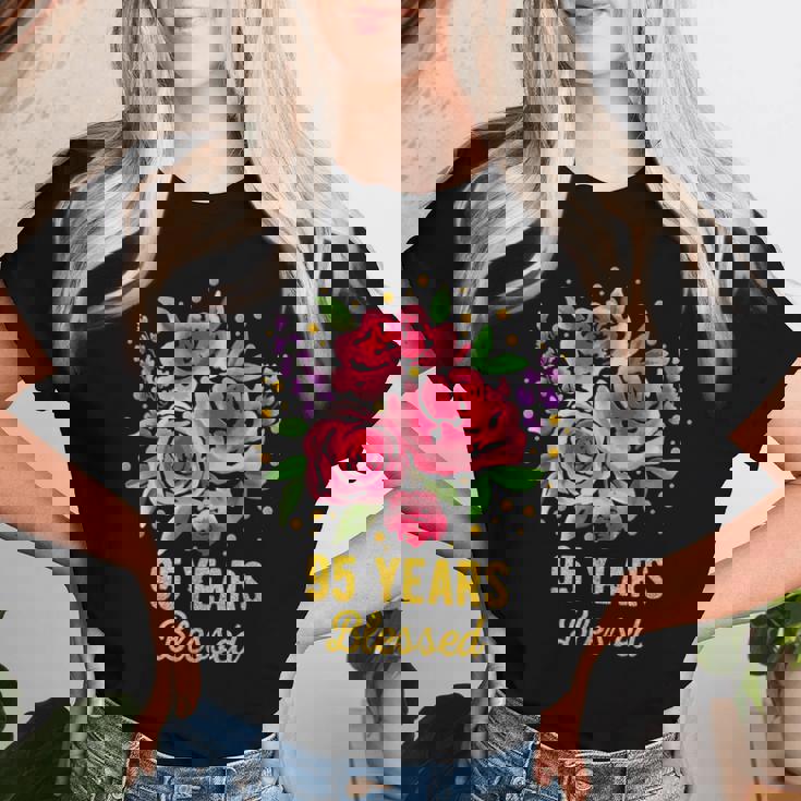 95歳 祝福されたかわいいバラの花 95歳 95歳の誕生日 レディースTシャツ 彼女への贈り物