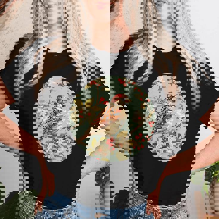 かわいい花のスズメの花の家のスズメ。 レディースTシャツ 彼女への贈り物