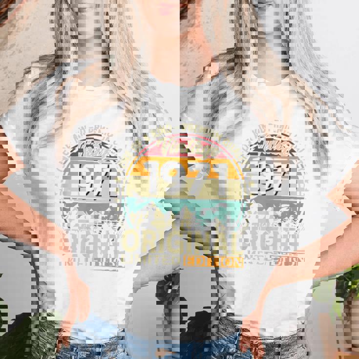 55歳 誕生日 男性女性intage 1971年1971年生まれ レトロデザインブランド レディースTシャツ 彼女への贈り物