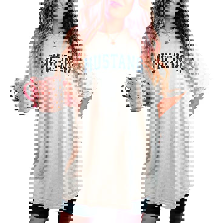 Mustang Oklahoma Ok Diseño Deportivointage Diseño Azul Marino Cuello Camiseta extragrande cómoda para mujer