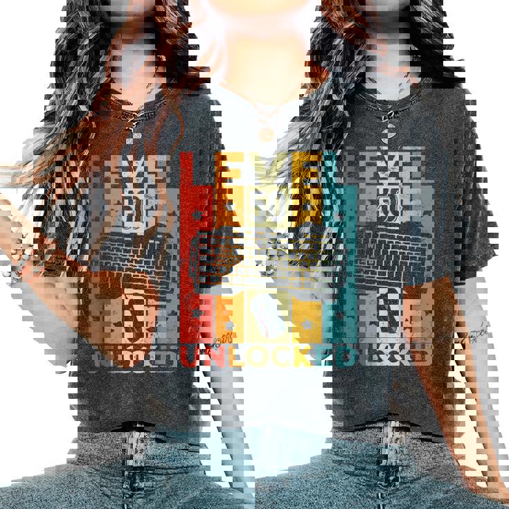 50 Cumpleaños Hombre 50 Años Gaming Teclado Gamer Camiseta extragrande cómoda para mujer