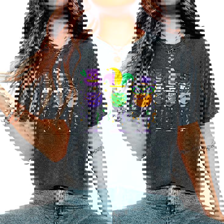 Mardi Gras Glass Fat Tuesday Carnival Party Mom Women Women's Oversized Comfort T-Shirt