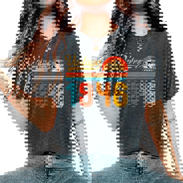 80歳の誕生日プレゼント 80歳 男性 女性 レトロ ヴィンテージ 1946 レディースオーバーサイズコンフォートTシャツ