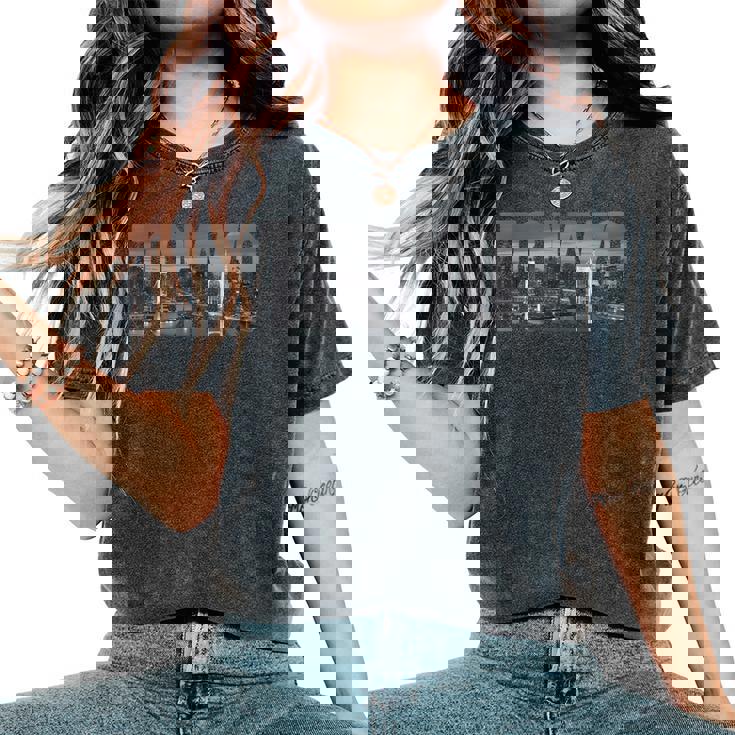 Tokyokyline Rainbow Bridge Tokyo Tower レディースオーバーサイズコンフォートTシャツ