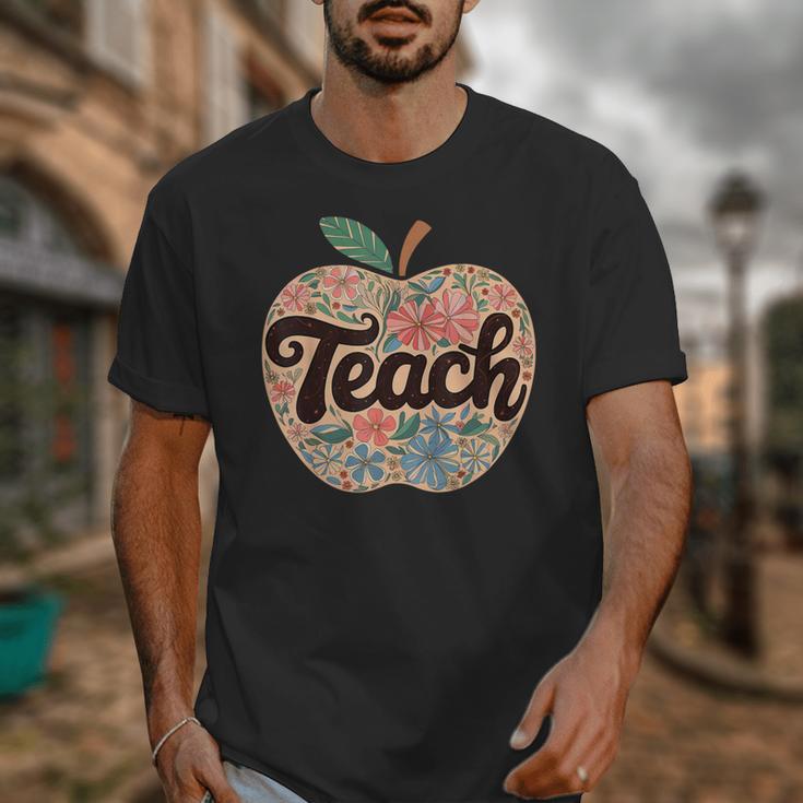 Cute Teacher With Apple Retro Teacher Kids Back To School Unisex T-Shirt, funny design Cute Teacher With Apple Retro Teacher Kids Back To School Unisex T-Shirt, funny design