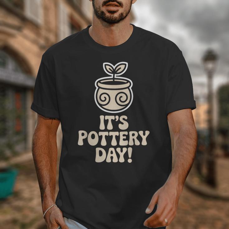 Its Pottery Day Clay Craft Ceramic Hobby Artisan Art Teacher Unisex T-Shirt, funny design