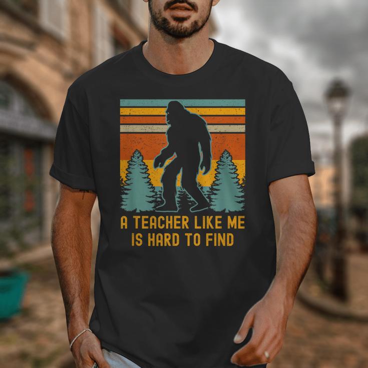 A Teacher Like Me Is Hard To Find Bigfoot Teacher Unisex T-Shirt, funny design A Teacher Like Me Is Hard To Find Bigfoot Teacher Unisex T-Shirt, funny design