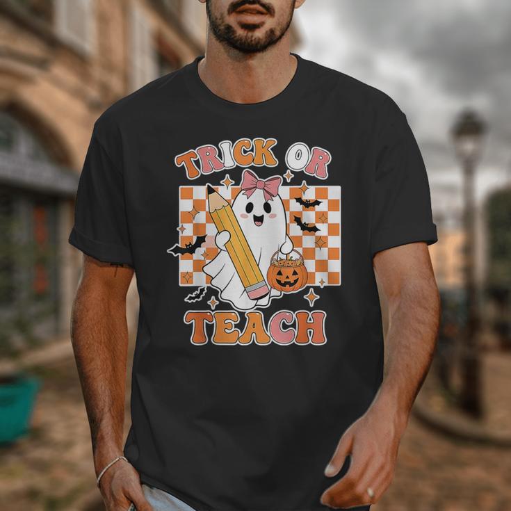 Vintage Teacher Shirt Women Trick Or Teach Halloween Unisex T-Shirt, funny design Vintage Teacher Shirt Women Trick Or Teach Halloween Unisex T-Shirt, funny design