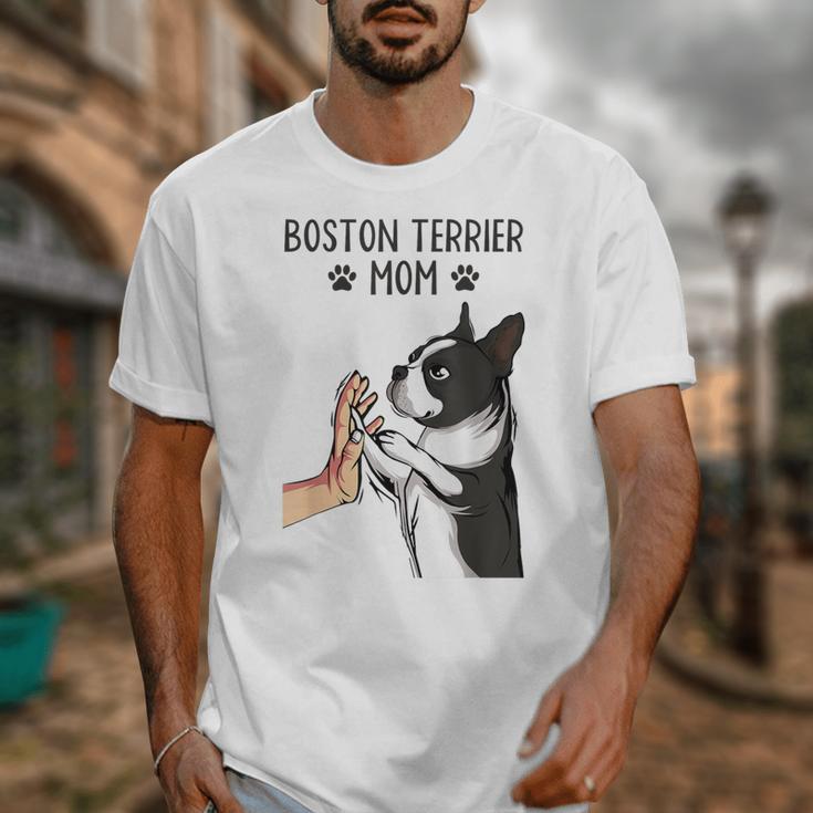 Boston Terrier Mom Dogs Mum Woman Unisex T-Shirt, Couple Gifts, Mom Gifts, Boston Terrier Mom Gifts, funny design