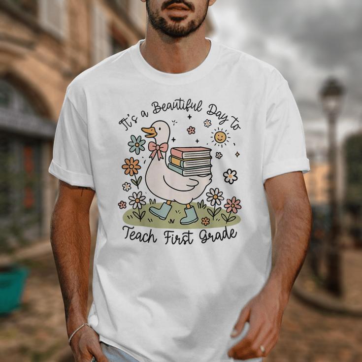 Cute Goose It's A Beautiful Day To Teach 1st Grade Teacher Unisex T-Shirt, funny design Cute Goose It's A Beautiful Day To Teach 1st Grade Teacher Unisex T-Shirt, funny design