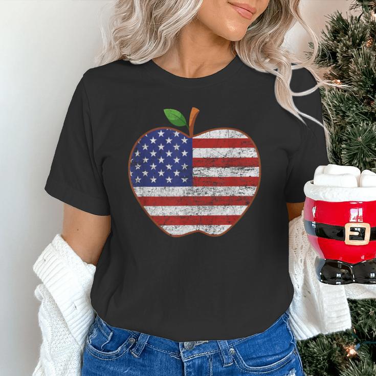 American Flag Teachers Students Apple 4th Of July Vintage Unisex T-Shirt, gift for family, gift for coworker American Flag Teachers Students Apple 4th Of July Vintage Unisex T-Shirt, gift for family, gift for coworker