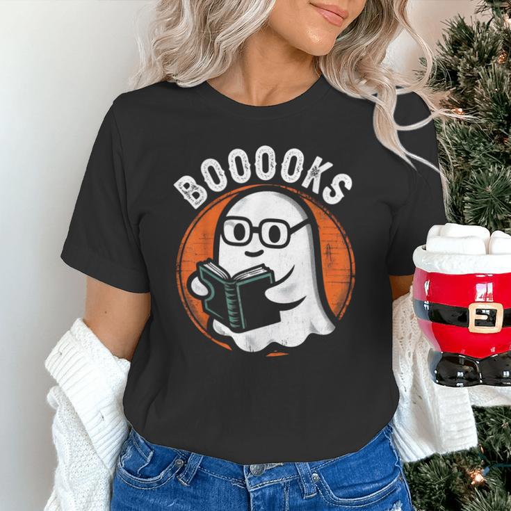 Cute Ghost Book Reading Books Lover Retro Halloween Teacher Unisex T-Shirt, gift for family, gift for coworker