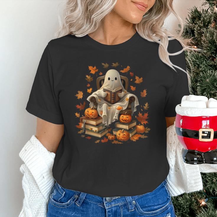 Vintage Ghost Book Reading Pumpkin Gothic Halloween Teachers Men Women Kids Unisex T-Shirt, gift for family, gift for coworker