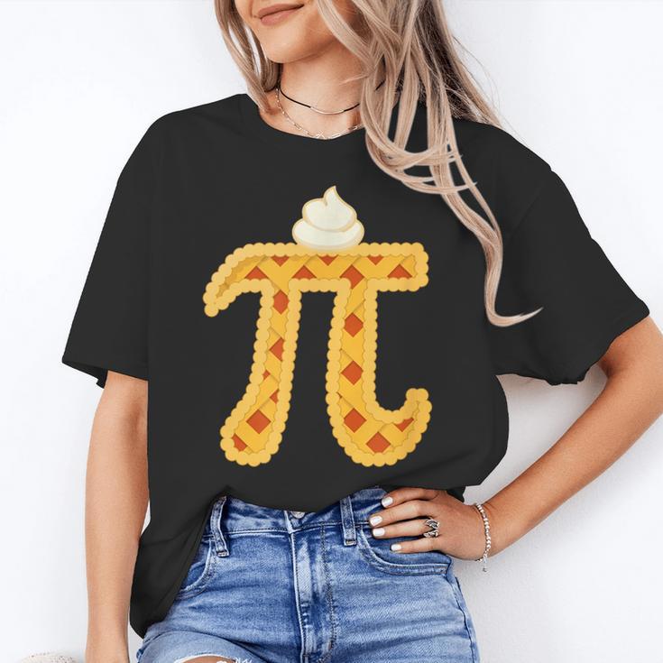 Apple Pi Pie Pun Math Teacher Pi Day 2020 Women's T-Shirt