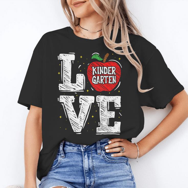 LOVE Kindergarten Teacher Student School Apple Women's T-Shirt