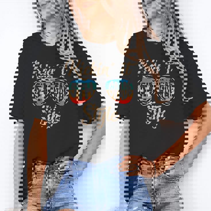 P41l Retro Kickin It 5th Grade Style Teacher Back To School For Men Women Girls Kids Women&#x27;s T-Shirt