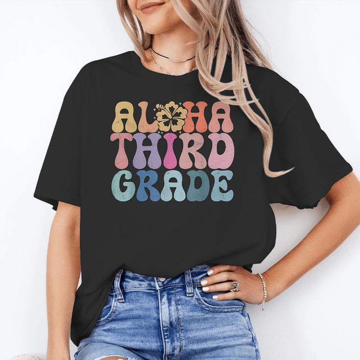 Retro Aloha Third Grade Teacher Summer Vacation Beach Hawaii Women's T-Shirt