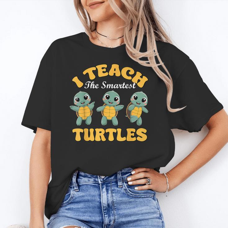 I Teach The Smartest Turtles Thanksgiving Proud Teacher Job Women's T-Shirt