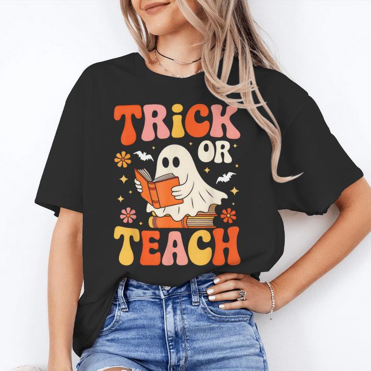 Trick Or Teach Halloween Shirt For Teacher Kids Floral Ghost Women's T-Shirt