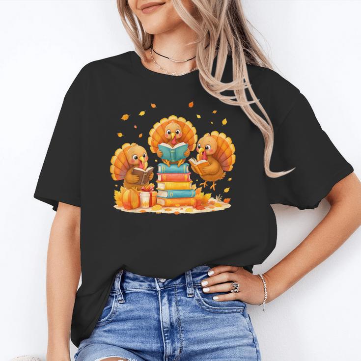 Turkey Read Books Reading Fall Thanksgiving Teacher Women's T-Shirt