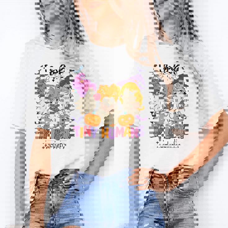 Halloween Teacher Smell a Tiny Human Ghost Spooky Season Women&#x27;s T-Shirt