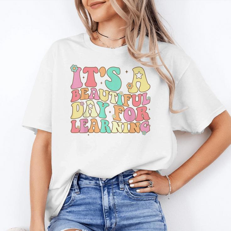 It's Beautiful Day For Learning Retro Teacher Students Women Women's T-Shirt