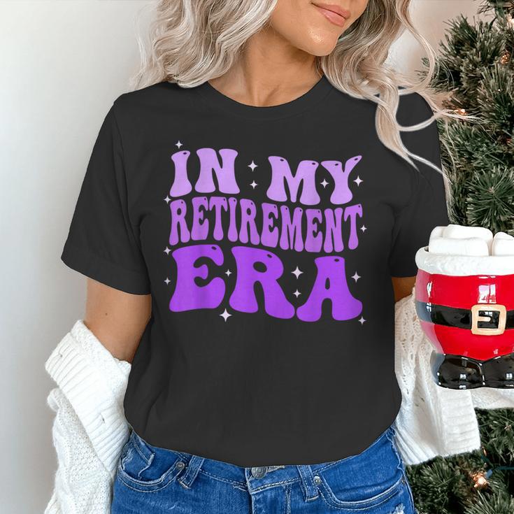 In My Retirement Era Groovy Retired Teacher 2025 Women Women's T-Shirt, Groovy Teacher Shirts, gift for family, gift for coworker