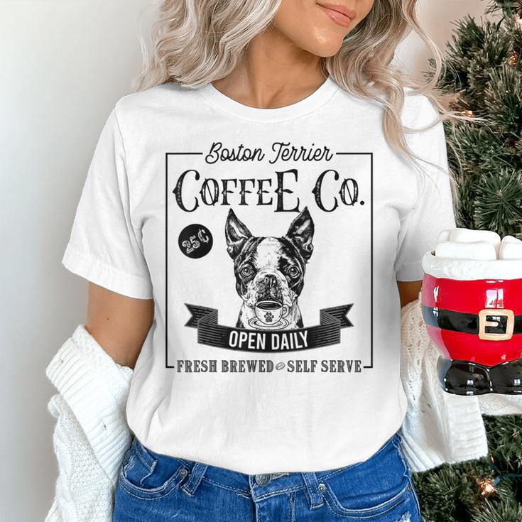 Retro Boston Terrier Coffee Dog Mom Coffee Lover Women's T-Shirt, Boston Terrier Mom Shirts, gift for family, gift for coworker