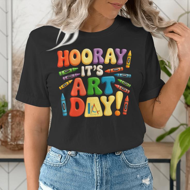 Back To School Hooray It's Art Day Art Teacher Artist Women's T-Shirt, funny gift