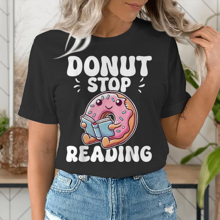 Donut Stop Reading Kawaii Teacher Preschool Kindergarten Women's T-Shirt, funny gift