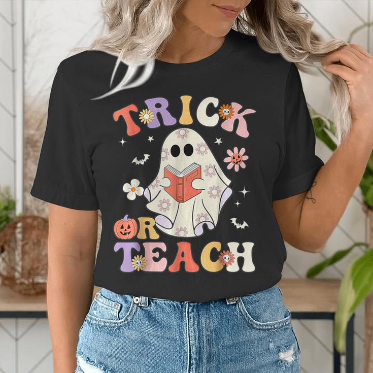 Groovy Halloween Trick Or Teach Retro Floral Ghost Teacher Women's T-Shirt, Groovy Teacher Shirts, funny gift Groovy Halloween Trick Or Teach Retro Floral Ghost Teacher Women's T-Shirt, Groovy Teacher Shirts, funny gift