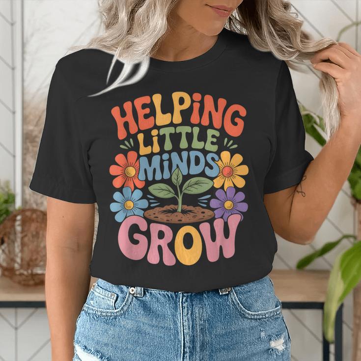Helping Little Minds Grow Teacher First Day Back To School Women's T-Shirt, funny gift