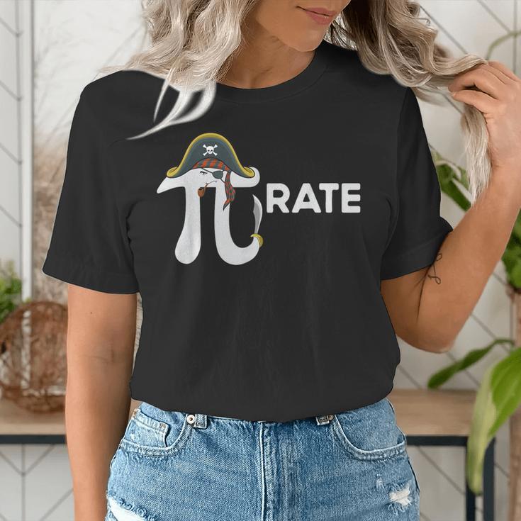 Pirate Pi Math Pie Halloween Costume Teacher Men Women Women's T-Shirt, funny gift Pirate Pi Math Pie Halloween Costume Teacher Men Women Women's T-Shirt, funny gift