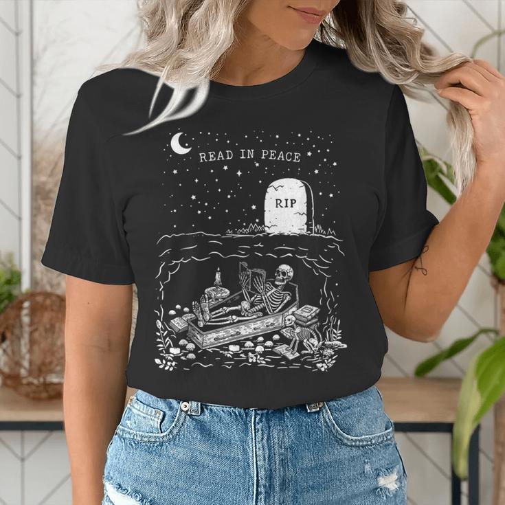 Read In Peace Skeleton Halloween Book Reading Spooky Teacher Women's T-Shirt, funny gift