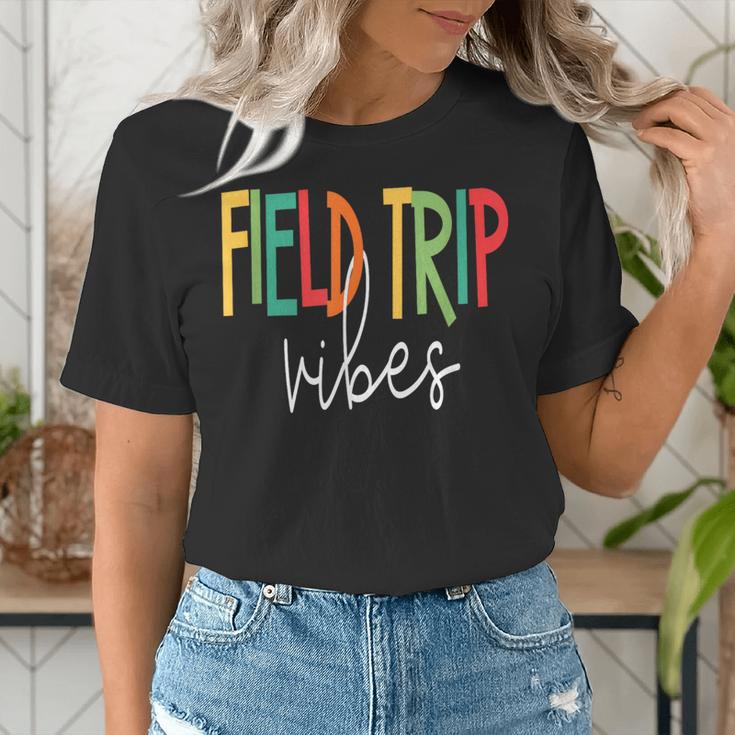 Retro Field Trip Vibes Vintage Field Trip Vibes Teacher Kids Women's T-Shirt, funny gift Retro Field Trip Vibes Vintage Field Trip Vibes Teacher Kids Women's T-Shirt, funny gift