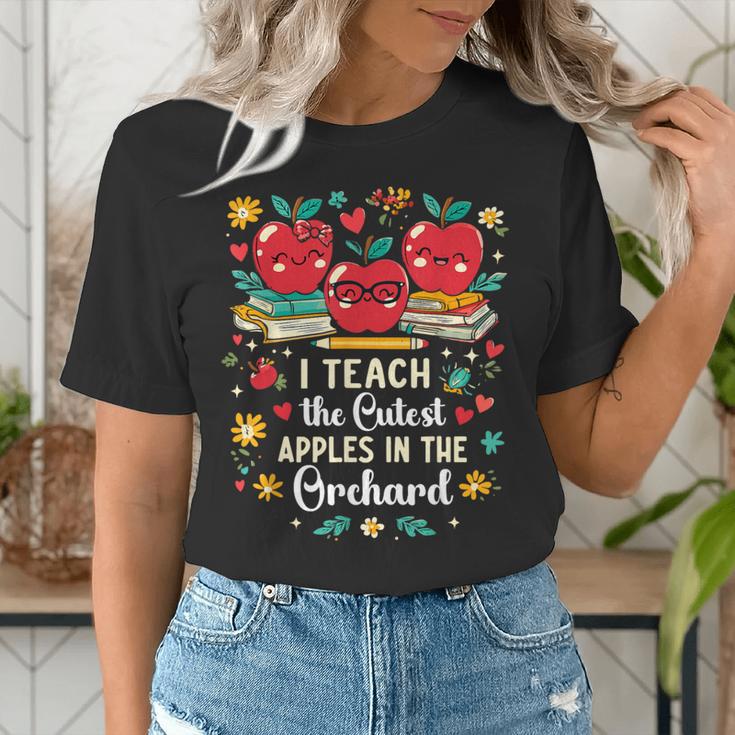 I Teach The Cutest Apples In The Orchard Cute Fall Teacher Women's T-Shirt, funny gift