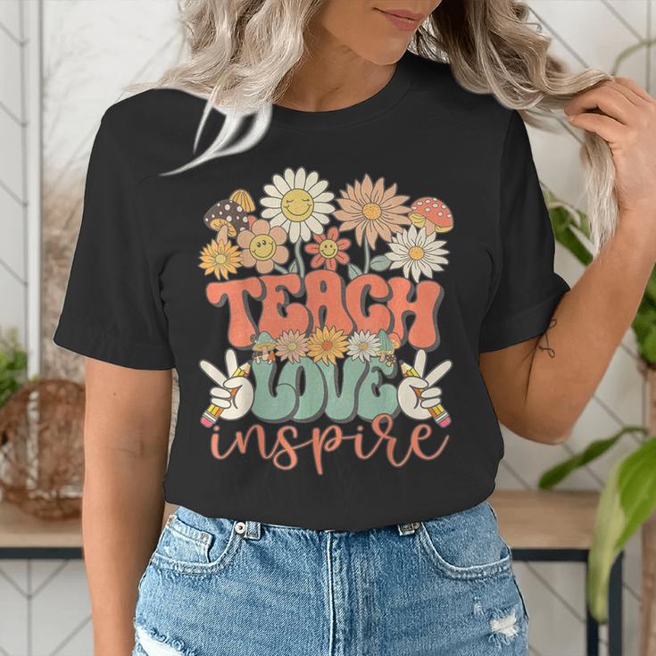 Teach Love Inspire Retro Groovy Daisy Back To School Teacher For Men Women Kids Women's T-Shirt, Groovy Teacher Shirts, funny gift Teach Love Inspire Retro Groovy Daisy Back To School Teacher For Men Women Kids Women's T-Shirt, Groovy Teacher Shirts, funny gift