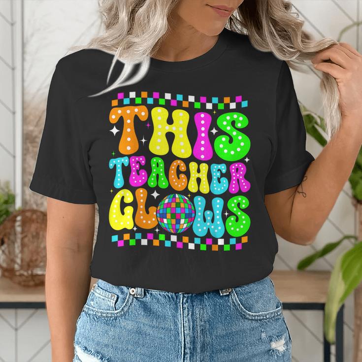 This Teacher 80s 90s Teachers's Day Glows Last Day Of School Women's T-Shirt, 90s Teacher Shirts, funny gift