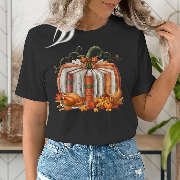 Thanksgiving Book Pumpkin Reading Teachers Fall Lovers Boys Women's T-Shirt, funny gift