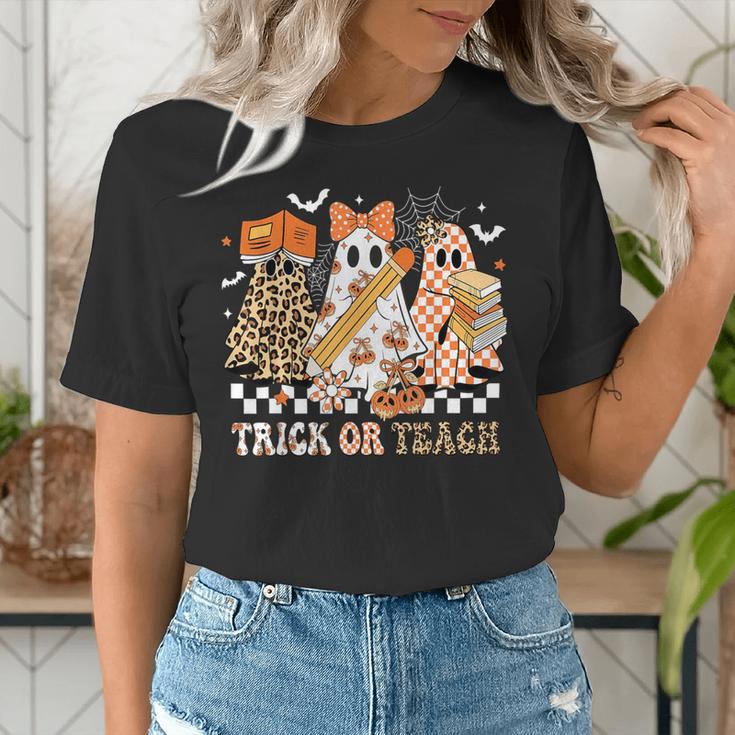 Trick Or Teach Groovy Teacher Halloween Floral Ghost Women's T-Shirt, Groovy Teacher Shirts, funny gift Trick Or Teach Groovy Teacher Halloween Floral Ghost Women's T-Shirt, Groovy Teacher Shirts, funny gift