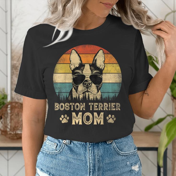 Vintage Boston Terrier Mom Dog Lovers Mother's Day Women's T-Shirt, Boston Terrier Mom Shirts, funny gift