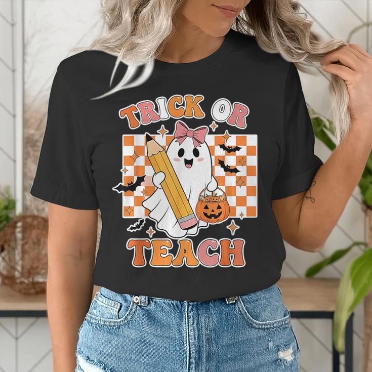 Vintage Teacher Shirt Women Trick Or Teach Halloween Women's T-Shirt, funny gift Vintage Teacher Shirt Women Trick Or Teach Halloween Women's T-Shirt, funny gift