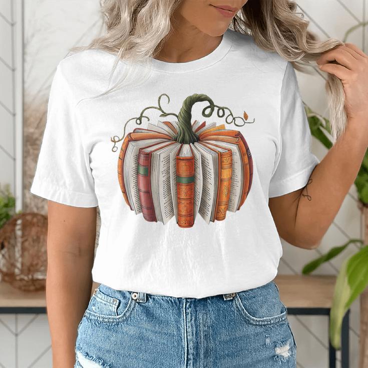 Halloween Teacher Librarians Fall Book Pumpkin Retro Reading Women's T-Shirt, funny gift Halloween Teacher Librarians Fall Book Pumpkin Retro Reading Women's T-Shirt, funny gift